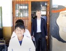 El Presidente visitó una escuela de Cachi y saludó a vecinos