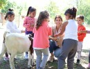 Juliana Awada visitó la Colonia Gutiérrez en Marcos Paz