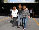 Juliana Awada visitó a conductoras de colectivos en Vicente López