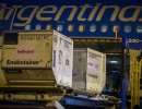 Coronavirus: arribó a las 18.17 horas el vuelo de Aerolíneas Argentinas con 384 mil vacunas Sinopharm