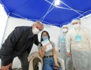 El Presidente visitó un vacunatorio en Mercedes y reiteró su agradecimiento al personal de la salud