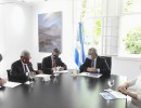 El Presidente encabezó la firma de un convenio entre AA2000 y la Cruz Roja para crear un Hub Humanitario Cono Sur en Ezeiza