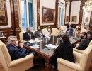 El presidente recibió a la comisión interministerial que se encargará de llevar adelante proyectos nacionales de producción de vacunas