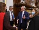 El presidente Alberto Fernández recibió a dos científicas argentinas que serán premiadas en Francia por L´Oréal-UNESCO