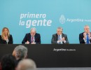 El presidente encabezó la firma de un convenio entre Educación y Seguridad para fortalecer la formación de las fuerzas policiales