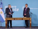 El presidente le tomó juramento al nuevo ministro de Desarrollo Productivo, Daniel Scioli