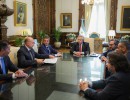 El presidente encabezó la firma de la garantía para el financiamiento del acueducto Santa Fe – Córdoba