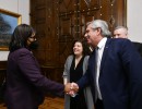 El presidente recibió a la directora de la Organización Panamericana de la Salud, Carissa Etienne