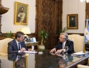 El presidente definió con el ministro de Economía los alcances del plan de financiación para la compra de electrodomésticos