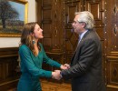 El presidente recibió a la ministra de Igualdad del Gobierno de España, Irene Montero