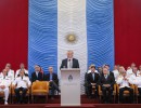 El presidente encabezó la ceremonia de egreso conjunto de oficiales de las Fuerzas Armadas