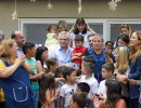 Alberto Fernández visitó a niños y niñas del Hogar Juan XXIII y el EPI Sonrisas en Baradero