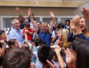 Alberto Fernández visitó a niños y niñas del Hogar Juan XXIII y el EPI Sonrisas en Baradero