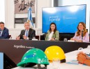 El presidente encabezó una reunión de trabajo para avanzar en la puesta en marcha del Programa Constructoras