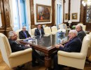 El presidente recibió a las autoridades de la Bolsa de Comercio de Buenos Aires