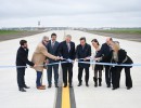 El presidente inauguró la nueva calle de rodaje en Ezeiza 