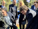 President Javier Milei visited the Holocaust Museum and Keren Kayemet LeIsrael Forest