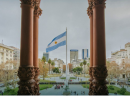 20 de julio: la Bandera Nacional es adoptada como símbolo patrio