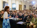 La Presidenta en el acto en Salón Mujeres de Casa de Gobierno