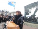 “Pedimos justicia para que se cumpla el derecho internacional”, remarcó la Presidenta en el homenaje a los héroes de Malvinas