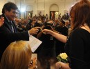 La Presidenta promulgó la ley de recuperación de YPF: No es incompatible la eficiencia con la patria