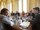 El jefe de Gabinete recibió a integrantes de diversas cámaras empresariales en Casa Rosada