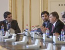 El jefe de Gabinete recibió a integrantes de diversas cámaras empresariales en Casa Rosada