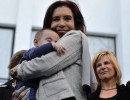 “Lo que nos ha distinguido como gobierno es hacernos cargo de los problemas”, afirmó la Presidenta en La Plata