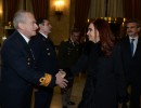 “No conozco ningún gran ejército que defienda un país en el que sólo se producen materias primas”, aseguró la Presidenta