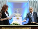 La jefa de Estado tomó juramento al nuevo gabinete nacional