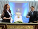 La jefa de Estado tomó juramento al nuevo gabinete nacional