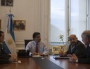 El Jefe de Gabinete recibió a directivos de DirecTV
