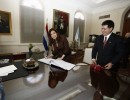 La Presidenta restituyó al Paraguay objetos de valor histórico pertenecientes a Solano López