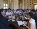 El Jefe de Gabinete recibió a representantes de la cadena tabacalera y de call-centers