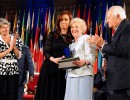 Nuestras Abuelas son la superación de un momento trágico y doloroso que vivimos en Argentina, dijo la Presidenta en la Unesco