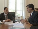 El jefe de Gabinete se reunió con el embajador de Chile