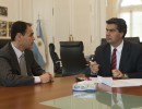 El jefe de Gabinete se reunió con el embajador de Chile