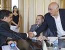 El jefe de Gabinete se reunió con representantes del sector de la industria porcina