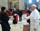 La Presidenta saludó al Papa Francisco tras la misa de asunción