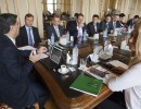 El jefe de Gabinete se reunió con representantes de la industria pertroquímica y del plástico