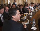 Capitanich firmó convenio con canales provinciales para la transmisión del Mundial