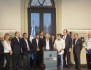 El gobierno lanza medidas para favorecer la inversión, el empleo y el desarrollo de economías regionales