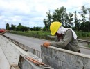 Vialidad construye un nuevo puente en Tucumán