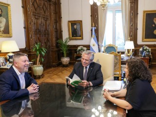 El presidente mantuvo un encuentro con la ministra de Salud y el psiquiatra Santiago Levin