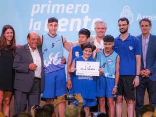 Alberto Fernández: “Tenemos que ocuparnos de nuestras infancias y adolescentes porque allí está el futuro”