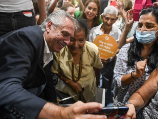 “La jubilación no jubila la felicidad ni el disfrute”, afirmó el presidente al inaugurar en Catamarca las primeras viviendas para personas mayores