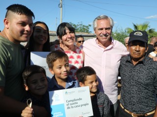 El presidente dio inicio en Chaco al ciclo lectivo 2023 con la inauguración de una escuela secundaria