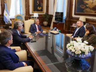 El presidente se reunió con el investigador del CONICET que avanza hacia un tratamiento clínico contra el cáncer 