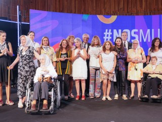 El presidente inauguró el festival Nosotras Movemos el Mundo por la Democracia