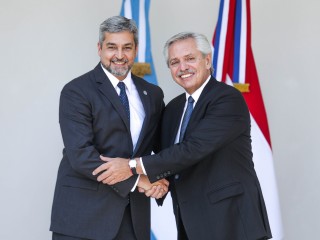 Reunión de los presidentes de Argentina y Paraguay: Fernández y Abdo acordaron fortalecer la agenda bilateral y el MERCOSUR